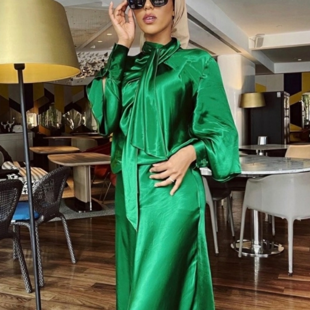 ZaraGreen Satin Effect Bow Blouse Bloggers favorite